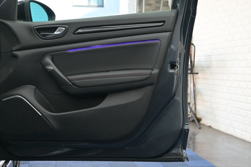 ルノー メガーヌ RSﾄﾛﾌｨｰ　1ｵﾅ RECARO製ﾌﾛﾝﾄﾊﾞｹｯﾄｼｰﾄ 純正ﾀｯﾁｽｸﾘｰﾝ Bluetoothｵｰﾃﾞｨｵ CarPlay Bｶﾒﾗ 前後PTS 19ｲﾝﾁ鍛造AW ﾌﾞﾚﾝﾎﾞ製ﾚｯﾄﾞｷｬﾘﾊﾟｰ LEDﾍｯﾄﾞﾗｲﾄ　2年保証付