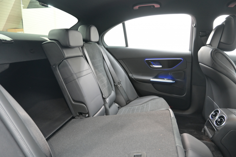 メルセデスベンツ Cクラス C220d AVG ﾍﾞｰｼｯｸ&ﾚｰﾀﾞｰｾｰﾌﾃｨP　ACC ﾘｱｱｸｽﾙ Pｽﾀ ECO  ﾊｰﾌ革 HDDﾅﾋﾞTV 360ｶﾒﾗ Carplay AMGｴｱﾛ&18ｲﾝﾁAW LEDﾗｲﾄ　2年保証付