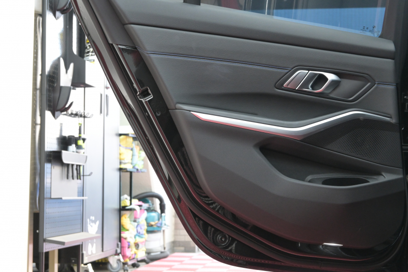 BMW 3シリーズ 320i Mｽﾎﾟｰﾂ ｺﾝﾌｫｰﾄP　ACC ﾌﾞﾗｯｸﾊｰﾌﾚｻﾞｰ 純正HDDﾅﾋﾞ Carplay Bｶﾒﾗ Mｴｱﾛ&19ｲﾝﾁAW 自動ﾄﾗﾝｸ ﾜｲﾔﾚｽﾁｬｰｼﾞ　2年保証付