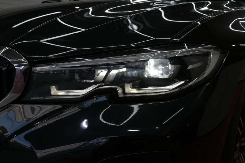 BMW 3シリーズ 320i Mｽﾎﾟｰﾂ ｺﾝﾌｫｰﾄP　ACC ﾌﾞﾗｯｸﾊｰﾌﾚｻﾞｰ 純正HDDﾅﾋﾞ Carplay Bｶﾒﾗ Mｴｱﾛ&19ｲﾝﾁAW 自動ﾄﾗﾝｸ ﾜｲﾔﾚｽﾁｬｰｼﾞ　2年保証付