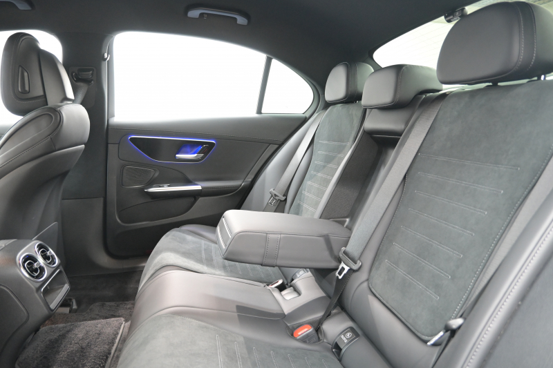 メルセデスベンツ Cクラス C200 4MATIC AVG AMGﾗｲﾝ&ﾚｰﾀﾞｰｾｰﾌﾃｨPKG　1ｵｰﾅｰ ACC 4WD Pｽﾀ ECO ﾊｰﾌ革 HDDﾅﾋﾞTV 360ｶﾒﾗ CarPlay AMGｴｱﾛ&18ｲﾝﾁAW LEDﾗｲﾄ　2年保証付