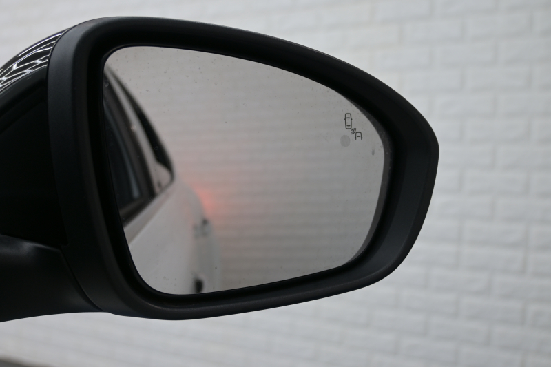 ルノー メガーヌ RSﾄﾛﾌｨｰ　RECARO製ﾌﾛﾝﾄﾊﾞｹｯﾄｼｰﾄ 純正ﾀｯﾁｽｸﾘｰﾝ Bluetoothｵｰﾃﾞｨｵ CarPlay Bｶﾒﾗ 前後PTS 19ｲﾝﾁ鍛造AW ﾌﾞﾚﾝﾎﾞ製ﾚｯﾄﾞｷｬﾘﾊﾟｰ LEDﾍｯﾄﾞﾗｲﾄ　2年保証付