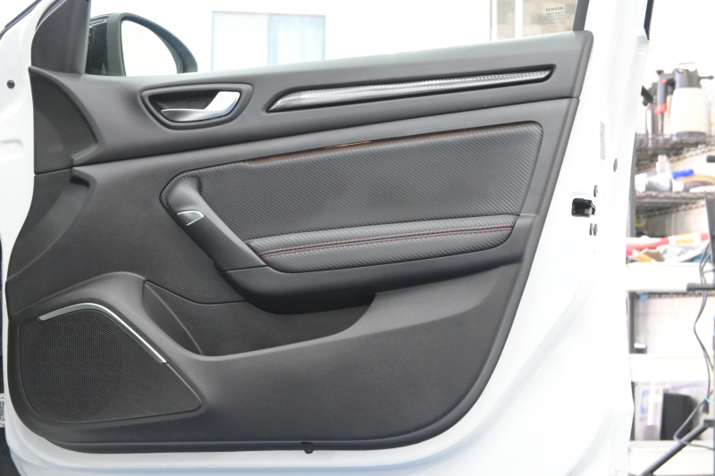 ルノー メガーヌ RSﾄﾛﾌｨｰ　RECARO製ﾌﾛﾝﾄﾊﾞｹｯﾄｼｰﾄ 純正ﾀｯﾁｽｸﾘｰﾝ Bluetoothｵｰﾃﾞｨｵ CarPlay Bｶﾒﾗ 前後PTS 19ｲﾝﾁ鍛造AW ﾌﾞﾚﾝﾎﾞ製ﾚｯﾄﾞｷｬﾘﾊﾟｰ LEDﾍｯﾄﾞﾗｲﾄ　2年保証付