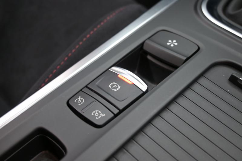 ルノー メガーヌ RSﾄﾛﾌｨｰ　RECARO製ﾌﾛﾝﾄﾊﾞｹｯﾄｼｰﾄ 純正ﾀｯﾁｽｸﾘｰﾝ Bluetoothｵｰﾃﾞｨｵ CarPlay Bｶﾒﾗ 前後PTS 19ｲﾝﾁ鍛造AW ﾌﾞﾚﾝﾎﾞ製ﾚｯﾄﾞｷｬﾘﾊﾟｰ LEDﾍｯﾄﾞﾗｲﾄ　2年保証付