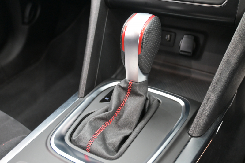 ルノー メガーヌ RSﾄﾛﾌｨｰ　RECARO製ﾌﾛﾝﾄﾊﾞｹｯﾄｼｰﾄ 純正ﾀｯﾁｽｸﾘｰﾝ Bluetoothｵｰﾃﾞｨｵ CarPlay Bｶﾒﾗ 前後PTS 19ｲﾝﾁ鍛造AW ﾌﾞﾚﾝﾎﾞ製ﾚｯﾄﾞｷｬﾘﾊﾟｰ LEDﾍｯﾄﾞﾗｲﾄ　2年保証付