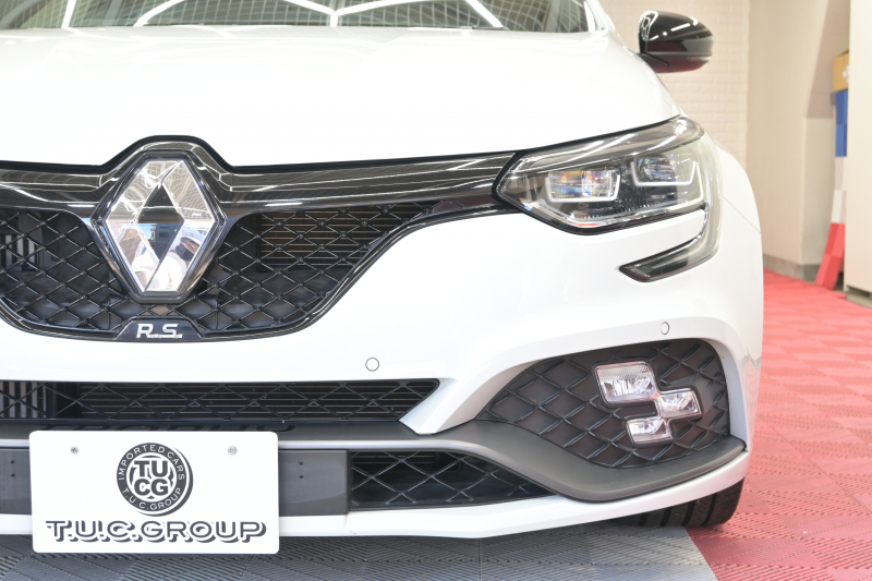 ルノー メガーヌ RSﾄﾛﾌｨｰ　RECARO製ﾌﾛﾝﾄﾊﾞｹｯﾄｼｰﾄ 純正ﾀｯﾁｽｸﾘｰﾝ Bluetoothｵｰﾃﾞｨｵ CarPlay Bｶﾒﾗ 前後PTS 19ｲﾝﾁ鍛造AW ﾌﾞﾚﾝﾎﾞ製ﾚｯﾄﾞｷｬﾘﾊﾟｰ LEDﾍｯﾄﾞﾗｲﾄ　2年保証付