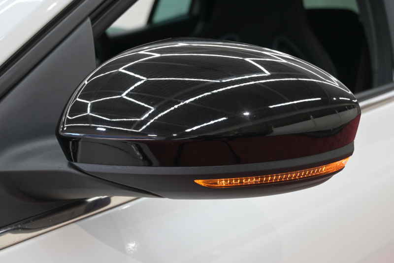 ルノー メガーヌ RSﾄﾛﾌｨｰ　RECARO製ﾌﾛﾝﾄﾊﾞｹｯﾄｼｰﾄ 純正ﾀｯﾁｽｸﾘｰﾝ Bluetoothｵｰﾃﾞｨｵ CarPlay Bｶﾒﾗ 前後PTS 19ｲﾝﾁ鍛造AW ﾌﾞﾚﾝﾎﾞ製ﾚｯﾄﾞｷｬﾘﾊﾟｰ LEDﾍｯﾄﾞﾗｲﾄ　2年保証付