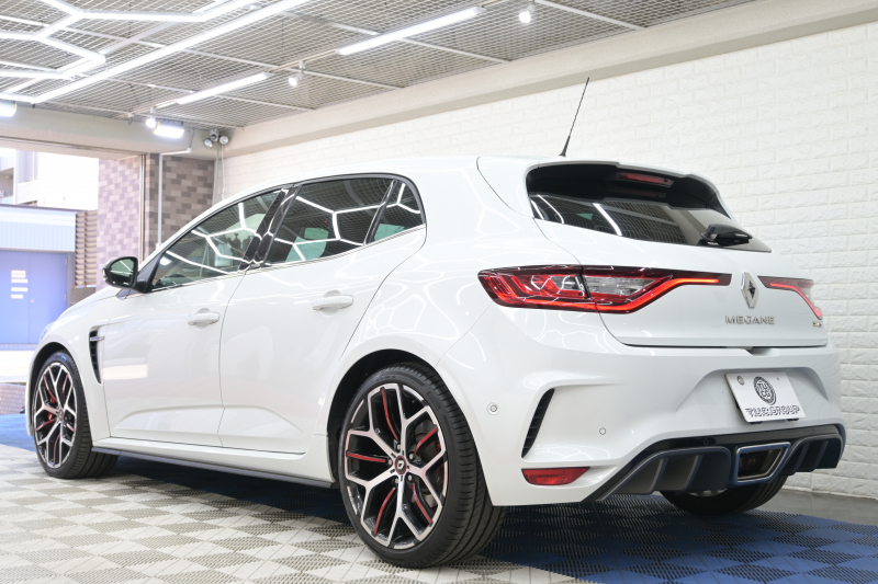 ルノー メガーヌ RSﾄﾛﾌｨｰ　RECARO製ﾌﾛﾝﾄﾊﾞｹｯﾄｼｰﾄ 純正ﾀｯﾁｽｸﾘｰﾝ Bluetoothｵｰﾃﾞｨｵ CarPlay Bｶﾒﾗ 前後PTS 19ｲﾝﾁ鍛造AW ﾌﾞﾚﾝﾎﾞ製ﾚｯﾄﾞｷｬﾘﾊﾟｰ LEDﾍｯﾄﾞﾗｲﾄ　2年保証付