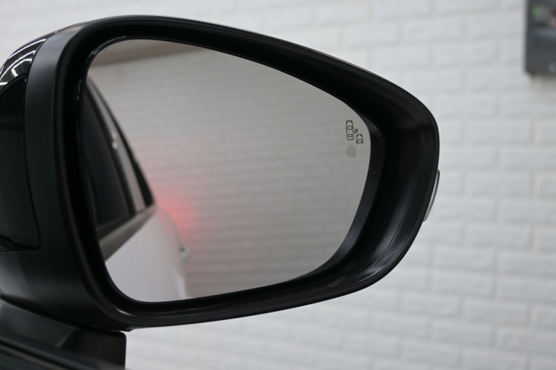 シトロエン C3 ｴｱｸﾛｽSUV ｼｬｲﾝPKG　後期ﾓﾃﾞﾙ 1ｵﾅ ﾚｻﾞｰ×ﾌｧﾌﾞﾘｯｸｺﾝﾋﾞﾚｻﾞｰｼｰﾄ ｸﾙｺﾝ 純正7ｲﾝﾁﾀｯﾁｽｸﾘｰﾝ CarPlay Bｶﾒﾗ 純正17ｲﾝﾁAW LEDﾗｲﾄ ｱｸﾃｨﾌﾞｾｰﾌﾃｨﾌﾞﾚｰｷ　2年保証付