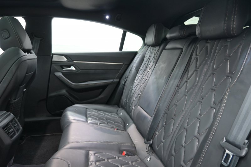 プジョー 508 508 GT ﾌﾞﾙｰHDi ﾌﾟﾚﾐｱﾑﾚｻﾞｰED　ACC ｱｸﾃｨﾌﾞｾｰﾌﾃｨ ﾚｰﾝｷｰﾌﾟA ﾅｯﾊﾟ革 ﾊﾟﾉﾗﾏSR 純正ﾅﾋﾞTV CarPlay ﾅｲﾄﾋﾞｼﾞｮﾝ FOCALｽﾋﾟｰｶｰ  18ｲﾝﾁAW　2年保証
