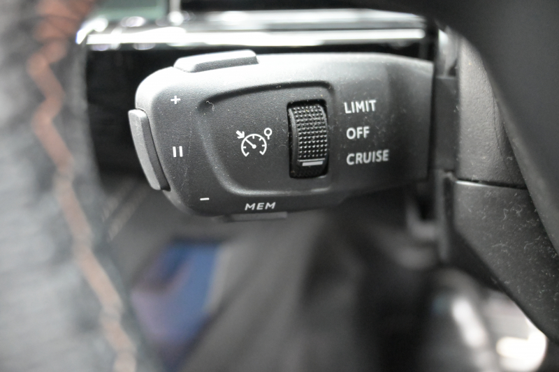 プジョー 508 508 GT ﾌﾞﾙｰHDi ﾌﾟﾚﾐｱﾑﾚｻﾞｰED　ACC ｱｸﾃｨﾌﾞｾｰﾌﾃｨ ﾚｰﾝｷｰﾌﾟA ﾅｯﾊﾟ革 ﾊﾟﾉﾗﾏSR 純正ﾅﾋﾞTV CarPlay ﾅｲﾄﾋﾞｼﾞｮﾝ FOCALｽﾋﾟｰｶｰ  18ｲﾝﾁAW　2年保証