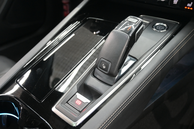 プジョー 508 508 GT ﾌﾞﾙｰHDi ﾌﾟﾚﾐｱﾑﾚｻﾞｰED　ACC ｱｸﾃｨﾌﾞｾｰﾌﾃｨ ﾚｰﾝｷｰﾌﾟA ﾅｯﾊﾟ革 ﾊﾟﾉﾗﾏSR 純正ﾅﾋﾞTV CarPlay ﾅｲﾄﾋﾞｼﾞｮﾝ FOCALｽﾋﾟｰｶｰ  18ｲﾝﾁAW　2年保証