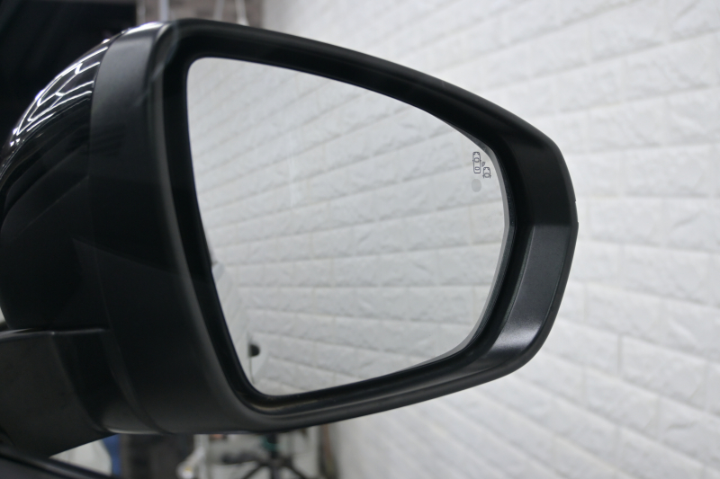 プジョー 3008 GT HYBRID4　ACC Pｽﾀ ECO ﾊｰﾌ革 ﾏｯｻｰｼﾞ機能 ﾊﾟﾉﾗﾏR ﾅﾋﾞTV 8ｲﾝﾁﾀｯﾁｽｸﾘｰﾝ AppleCarPlay 自動ﾃｰﾙｹﾞｰﾄ BSM LKA 純正18ｲﾝﾁAW　2年保証付