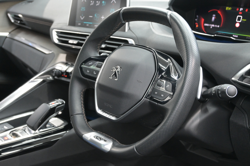 プジョー 3008 GT HYBRID4 ﾚｻﾞｰPKG　1ｵｰﾅｰ ACC Pｽﾀ ECO 黒本革 ﾏｯｻｰｼﾞ機能 ﾊﾟﾉﾗﾏR 8ｲﾝﾁﾀｯﾁｽｸﾘｰﾝ AppleCarPlay 自動ﾃｰﾙｹﾞｰﾄ BSM LKA 純正18ｲﾝﾁAW　2年保証付