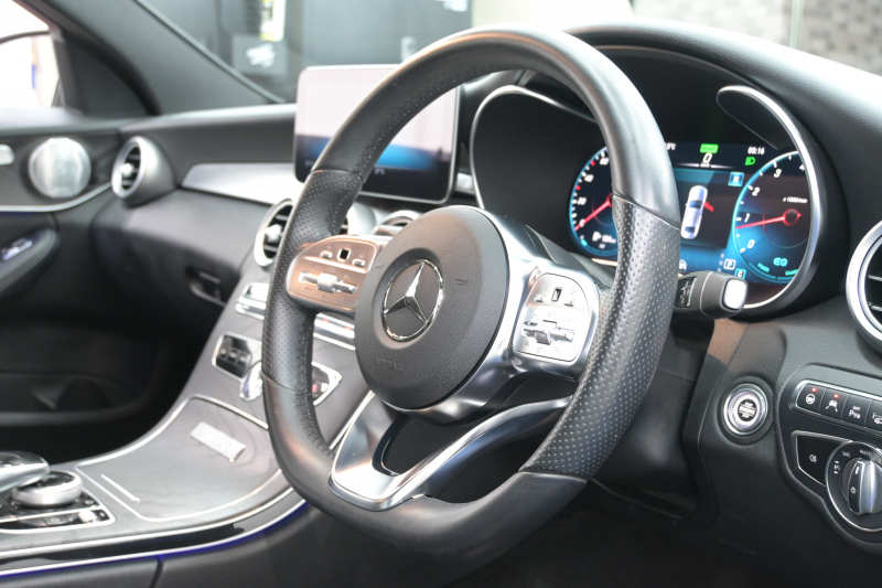 メルセデスベンツ Cクラス C200 ﾛｰﾚｳｽED ｽﾎﾟｰﾂ+&ﾚｰﾀﾞｰｾｰﾌﾃｨP　後期 ACC Pｽﾀ ECO LKA 黒革 ﾍﾞﾝﾁﾚｰﾀｰ 純正HDDﾅﾋﾞTV Bｶﾒﾗ CarPlay AMGｴｱﾛ&AMG18ｲﾝﾁAW LEDﾗｲﾄ　2年保証付