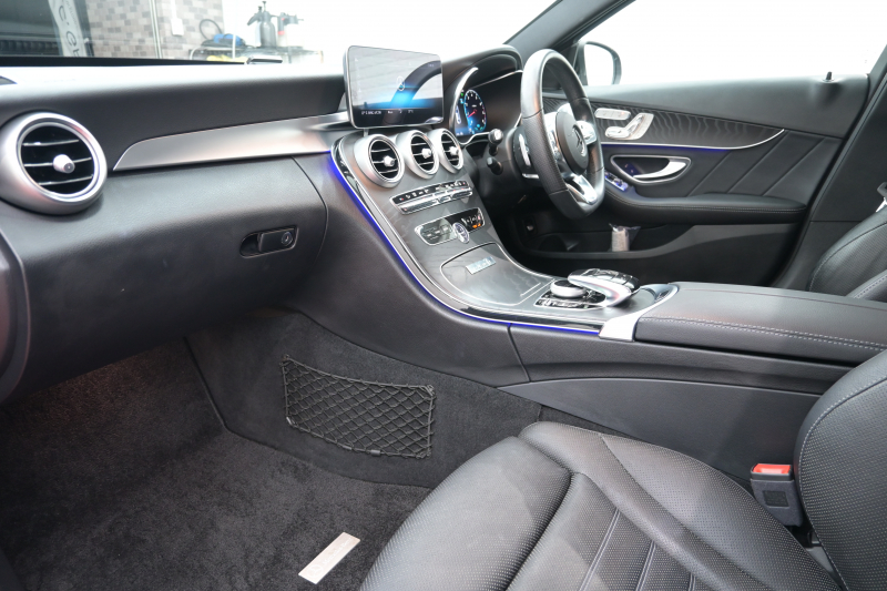 メルセデスベンツ Cクラス C200 ﾛｰﾚｳｽED ｽﾎﾟｰﾂ+&ﾚｰﾀﾞｰｾｰﾌﾃｨP　後期 ACC Pｽﾀ ECO LKA 黒革 ﾍﾞﾝﾁﾚｰﾀｰ 純正HDDﾅﾋﾞTV Bｶﾒﾗ CarPlay AMGｴｱﾛ&AMG18ｲﾝﾁAW LEDﾗｲﾄ　2年保証付