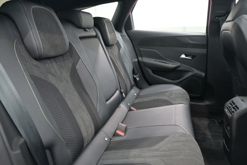 プジョー 308 GT ﾌﾞﾙｰHDi　ACC BSM 専用ｽﾎﾟｰﾂｼｰﾄ 純正ﾅﾋﾞ Carplay i-Connect 360ｶﾒﾗ LEDﾍｯﾄﾞﾗｲﾄ 純正18AW　2年保証付