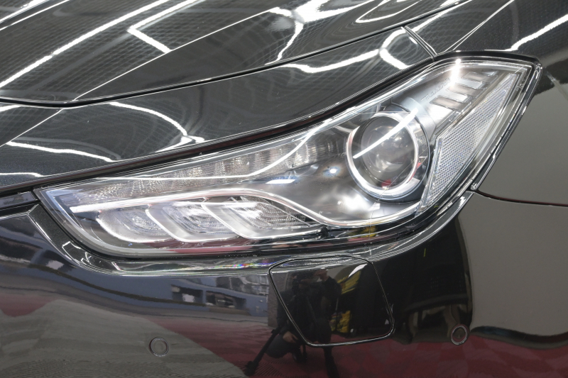 マセラティ ギブリ 3.0　ﾌﾙﾅﾁｭﾗﾙﾚｻﾞｰ赤革 ｻﾝﾙｰﾌ 赤×黒ﾚｻﾞｰｲﾝﾃﾘｱ ﾗﾃﾞｨｶｳｯﾄﾞｲﾝﾃﾘｱ 純正ﾅﾋﾞTV Bｶﾒﾗ 本革ｽﾃｱ ｳﾗｰﾉ19AW ｼﾌﾄﾊﾟﾄﾞﾙ　2年保証付