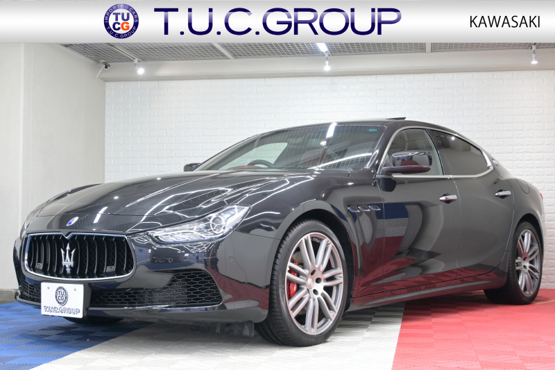 マセラティ ギブリ 3.0　ﾌﾙﾅﾁｭﾗﾙﾚｻﾞｰ赤革 ｻﾝﾙｰﾌ 赤×黒ﾚｻﾞｰｲﾝﾃﾘｱ ﾗﾃﾞｨｶｳｯﾄﾞｲﾝﾃﾘｱ 純正ﾅﾋﾞTV Bｶﾒﾗ 本革ｽﾃｱ ｳﾗｰﾉ19AW ｼﾌﾄﾊﾟﾄﾞﾙ　2年保証付