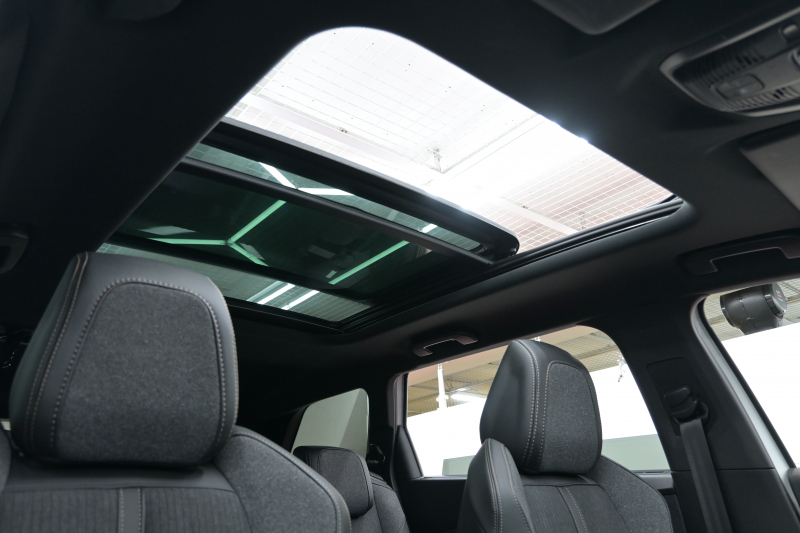 プジョー 5008 GT ﾌﾞﾙｰHDi　ACC Pｽﾀ ECO BSM ﾊｰﾌﾚｻﾞｰ ﾏｯｻｰｼﾞ機能 純正ﾀｯﾁｽｸﾘｰﾝ ﾌﾙｾｸﾞ CarPlay BTｵｰﾃﾞｨｵ&TEL 純正18ｲﾝﾁAW　2年保証付