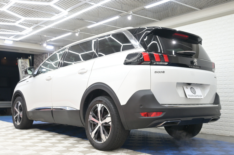 プジョー 5008 GT ﾌﾞﾙｰHDi　ACC Pｽﾀ ECO BSM ﾊｰﾌﾚｻﾞｰ ﾏｯｻｰｼﾞ機能 純正ﾀｯﾁｽｸﾘｰﾝ ﾌﾙｾｸﾞ CarPlay BTｵｰﾃﾞｨｵ&TEL 純正18ｲﾝﾁAW　2年保証付