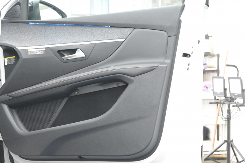 プジョー 3008 GTﾗｲﾝ　1ｵｰﾅｰ ACC ﾊｰﾌ革 純正ﾀｯﾁｽｸﾘｰﾝ ﾅﾋﾞTV ﾌﾙｾｸﾞ CarPlay ADVｺﾝﾄﾛｰﾙ 純正18ｲﾝﾁAW LEDﾗｲﾄ ｱｸﾃｨﾌﾞｾｰﾌﾃｨﾌﾞﾚｰｷ　2年保証付