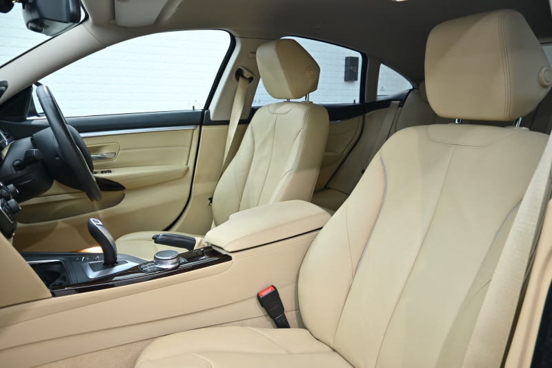 BMW 4シリーズ 420i ｸﾞﾗﾝｸｰﾍﾟ ﾗｸﾞｼﾞｭｱﾘｰ　1ｵｰﾅｰ ACC ﾀﾞｺﾀｱｲﾎﾞﾘｰﾚｻﾞｰ 純正HDDﾅﾋﾞ Bｶﾒﾗ 18ｲﾝﾁAW 自動ﾄﾗﾝｸ LEDﾍｯﾄﾞﾗｲﾄ　2年保証付