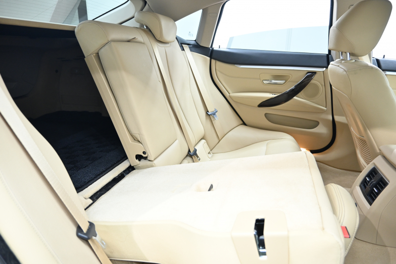 BMW 4シリーズ 420i ｸﾞﾗﾝｸｰﾍﾟ ﾗｸﾞｼﾞｭｱﾘｰ　1ｵｰﾅｰ ACC ﾀﾞｺﾀｱｲﾎﾞﾘｰﾚｻﾞｰ 純正HDDﾅﾋﾞ Bｶﾒﾗ 18ｲﾝﾁAW 自動ﾄﾗﾝｸ LEDﾍｯﾄﾞﾗｲﾄ　2年保証付