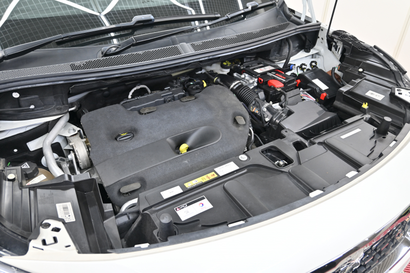 プジョー 5008 ｸﾛｽｼﾃｨ ﾌﾞﾙｰHDi　特別仕様車 Pｽﾀ ACC BSM ﾊﾟﾉﾗﾏSR ｺﾝﾋﾞﾚｻﾞｰ ﾏﾙﾁﾗﾝﾊﾞｰｻﾎﾟｰﾄ 純正ﾓﾆﾀｰ ﾅﾋﾞTV CarPlay BTｵｰﾃﾞｨｵ LEDﾍｯﾄﾞﾗｲﾄ ｱﾝﾋﾞｴﾝｽﾗｲﾄ 純正18ｲﾝﾁAW　2年保証付