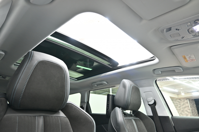 プジョー 5008 ｸﾛｽｼﾃｨ ﾌﾞﾙｰHDi　特別仕様車 Pｽﾀ ACC BSM ﾊﾟﾉﾗﾏSR ｺﾝﾋﾞﾚｻﾞｰ ﾏﾙﾁﾗﾝﾊﾞｰｻﾎﾟｰﾄ 純正ﾓﾆﾀｰ ﾅﾋﾞTV CarPlay BTｵｰﾃﾞｨｵ LEDﾍｯﾄﾞﾗｲﾄ ｱﾝﾋﾞｴﾝｽﾗｲﾄ 純正18ｲﾝﾁAW　2年保証付