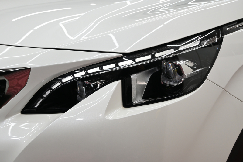 プジョー 5008 ｸﾛｽｼﾃｨ ﾌﾞﾙｰHDi　特別仕様車 Pｽﾀ ACC BSM ﾊﾟﾉﾗﾏSR ｺﾝﾋﾞﾚｻﾞｰ ﾏﾙﾁﾗﾝﾊﾞｰｻﾎﾟｰﾄ 純正ﾓﾆﾀｰ ﾅﾋﾞTV CarPlay BTｵｰﾃﾞｨｵ LEDﾍｯﾄﾞﾗｲﾄ ｱﾝﾋﾞｴﾝｽﾗｲﾄ 純正18ｲﾝﾁAW　2年保証付