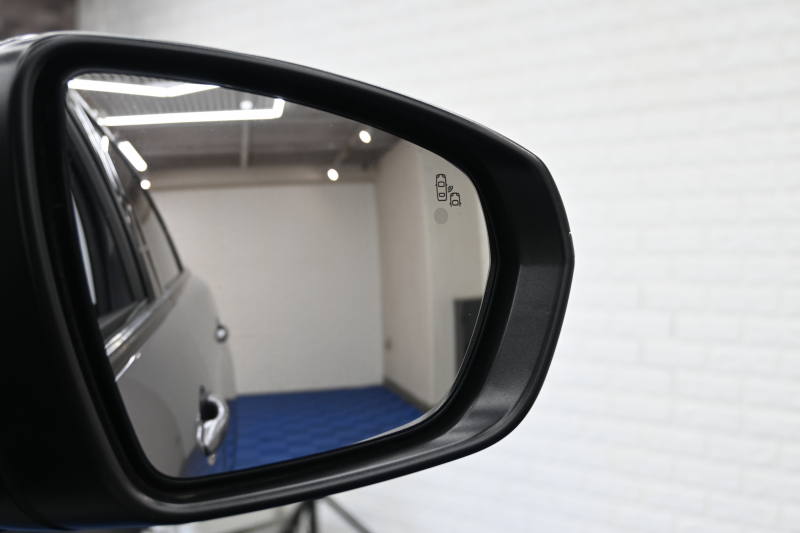 プジョー 5008 ｸﾛｽｼﾃｨ ﾌﾞﾙｰHDi　特別仕様車 Pｽﾀ ACC BSM ﾊﾟﾉﾗﾏSR ｺﾝﾋﾞﾚｻﾞｰ ﾏﾙﾁﾗﾝﾊﾞｰｻﾎﾟｰﾄ 純正ﾓﾆﾀｰ  CarPlay BTｵｰﾃﾞｨｵ LEDﾍｯﾄﾞﾗｲﾄ ｱﾝﾋﾞｴﾝｽﾗｲﾄ 純正18ｲﾝﾁAW　2年保証付