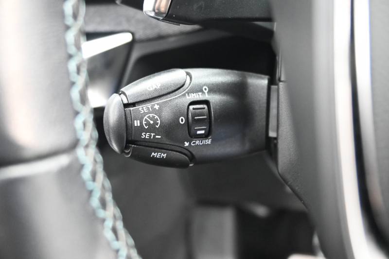 プジョー 5008 ｸﾛｽｼﾃｨ ﾌﾞﾙｰHDi　特別仕様車 Pｽﾀ ACC BSM ﾊﾟﾉﾗﾏSR ｺﾝﾋﾞﾚｻﾞｰ ﾏﾙﾁﾗﾝﾊﾞｰｻﾎﾟｰﾄ 純正ﾓﾆﾀｰ  CarPlay BTｵｰﾃﾞｨｵ LEDﾍｯﾄﾞﾗｲﾄ ｱﾝﾋﾞｴﾝｽﾗｲﾄ 純正18ｲﾝﾁAW　2年保証付