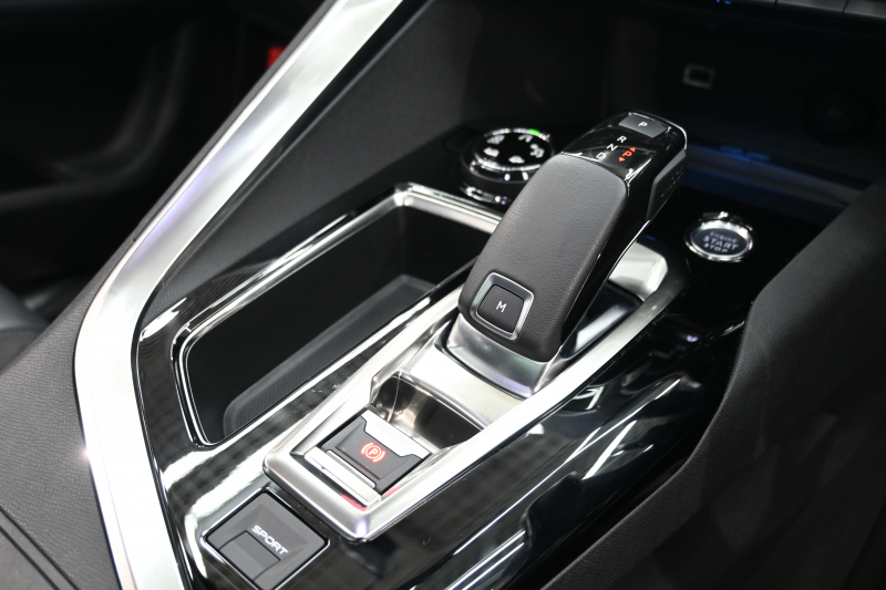 プジョー 5008 ｸﾛｽｼﾃｨ ﾌﾞﾙｰHDi　特別仕様車 Pｽﾀ ACC BSM ﾊﾟﾉﾗﾏSR ｺﾝﾋﾞﾚｻﾞｰ ﾏﾙﾁﾗﾝﾊﾞｰｻﾎﾟｰﾄ 純正ﾓﾆﾀｰ  CarPlay BTｵｰﾃﾞｨｵ LEDﾍｯﾄﾞﾗｲﾄ ｱﾝﾋﾞｴﾝｽﾗｲﾄ 純正18ｲﾝﾁAW　2年保証付