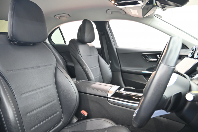 メルセデスベンツ Cクラス C200 4MATIC AVG ﾚｻﾞｰｴｸｽｸﾙｰｼﾌﾞ　ACC Pｽﾀ ECO 黒革 HDDﾅﾋﾞTV 360ｶﾒﾗ CarPlay ﾍｯﾄﾞｱｯﾌﾟD 純正17ｲﾝﾁAW LEDﾗｲﾄ　2年保証付