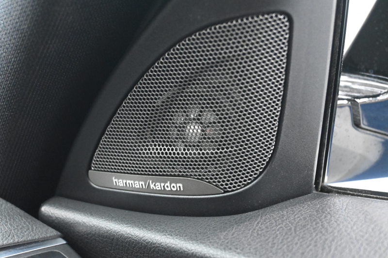 BMW Mシリーズ M2 ｺﾝﾍﾟﾃｨｼｮﾝ　正規D車 後期LCI ｺﾝﾌｫｰﾄA ｲﾝﾃﾘｼﾞｪﾝﾄS 黒革 純正iDriveﾅﾋﾞ harman/kardon 19ｲﾝﾁAW Mﾊﾟﾌｫｰﾏﾝｽﾊﾟｰﾂ KW車高調　2年保証付