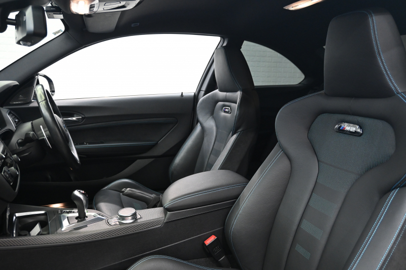 BMW Mシリーズ M2 ｺﾝﾍﾟﾃｨｼｮﾝ　正規D車 後期LCI ｺﾝﾌｫｰﾄA ｲﾝﾃﾘｼﾞｪﾝﾄS 黒革 純正iDriveﾅﾋﾞ harman/kardon 19ｲﾝﾁAW Mﾊﾟﾌｫｰﾏﾝｽﾊﾟｰﾂ KW車高調　2年保証付