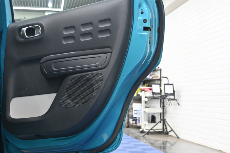 シトロエン C3 ｼｬｲﾝ　1ｵｰﾅｰ Pｽﾀ ECO ｸﾙｺﾝ ｱｸﾃｨﾌﾞｾｰﾌﾃｨﾌﾞﾚｰｷ LDW BSM ﾌｧﾌﾞﾘｯｸｼｰﾄ 7ｲﾝﾁﾀｯﾁｽｸﾘｰﾝ 純正ﾅﾋﾞTV 16ｲﾝﾁAW LEDﾍｯﾄﾞﾗｲﾄ ﾊﾞｲﾄｰﾝﾙｰﾌ　2年保証付