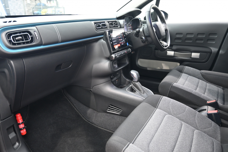 シトロエン C3 ｼｬｲﾝ　1ｵｰﾅｰ Pｽﾀ ECO ｸﾙｺﾝ ｱｸﾃｨﾌﾞｾｰﾌﾃｨﾌﾞﾚｰｷ LDW BSM ﾌｧﾌﾞﾘｯｸｼｰﾄ 7ｲﾝﾁﾀｯﾁｽｸﾘｰﾝ 純正ﾅﾋﾞTV 16ｲﾝﾁAW LEDﾍｯﾄﾞﾗｲﾄ ﾊﾞｲﾄｰﾝﾙｰﾌ　2年保証付