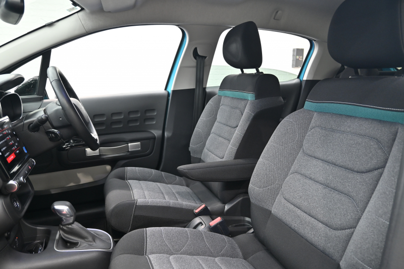 シトロエン C3 ｼｬｲﾝ　1ｵｰﾅｰ Pｽﾀ ECO ｸﾙｺﾝ ｱｸﾃｨﾌﾞｾｰﾌﾃｨﾌﾞﾚｰｷ LDW BSM ﾌｧﾌﾞﾘｯｸｼｰﾄ 7ｲﾝﾁﾀｯﾁｽｸﾘｰﾝ 純正ﾅﾋﾞTV 16ｲﾝﾁAW LEDﾍｯﾄﾞﾗｲﾄ ﾊﾞｲﾄｰﾝﾙｰﾌ　2年保証付