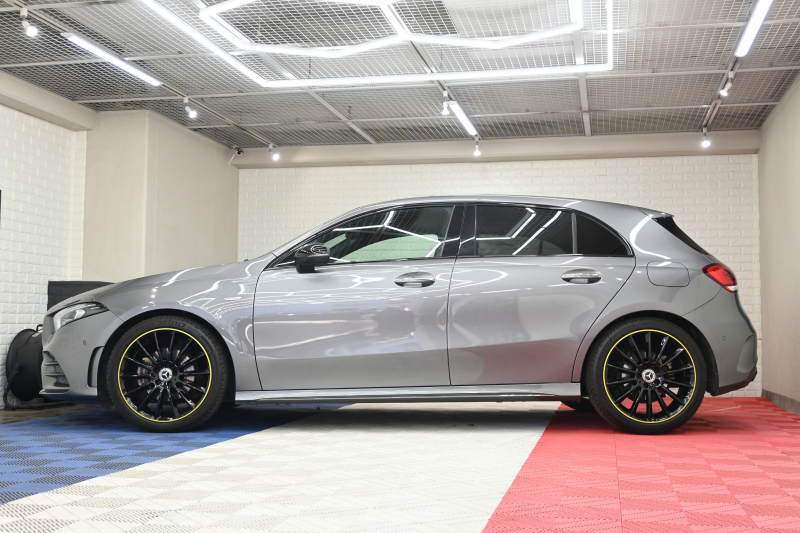 メルセデスベンツ Aクラス A180 Edition1　250台限定 ﾚｰﾀﾞｰP ACC Pｽﾀ ECO ﾊｰﾌ革 純正HDDﾅﾋﾞ ﾌﾙｾｸﾞ CarPlay 360ｶﾒﾗ 専用AMGｴｱﾛ&19ｲﾝﾁAW LEDﾗｲﾄ ﾍｯﾄﾞｱｯﾌﾟD　2年保証付