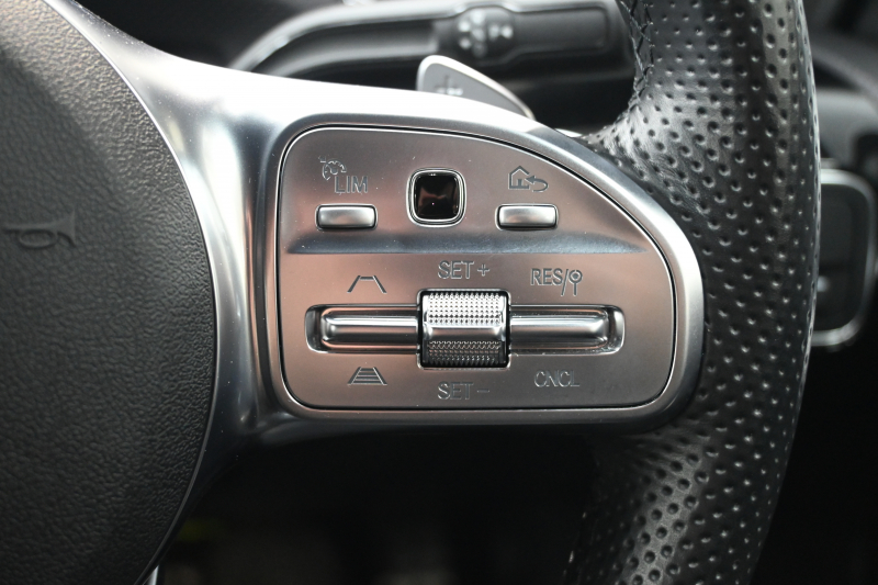 メルセデスベンツ Aクラス A180 Edition1　250台限定 ﾚｰﾀﾞｰP ACC Pｽﾀ ECO ﾊｰﾌ革 純正HDDﾅﾋﾞ ﾌﾙｾｸﾞ CarPlay 360ｶﾒﾗ 専用AMGｴｱﾛ&19ｲﾝﾁAW LEDﾗｲﾄ ﾍｯﾄﾞｱｯﾌﾟD　2年保証付