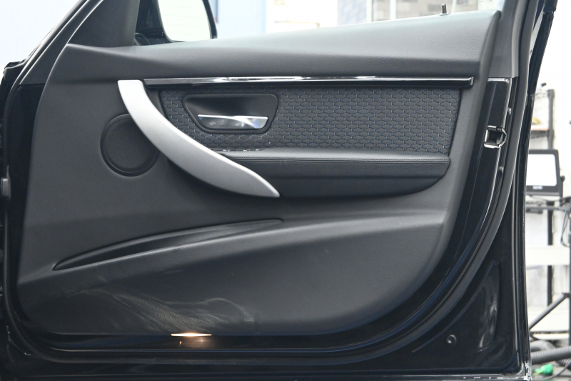 BMW 3シリーズ 320d Mｽﾎﾟｰﾂ　ACC ﾄﾞﾗｲﾋﾞﾝｸﾞｱｼｽﾄ LCW ｽﾎﾟｰﾂｼｰﾄ iDriveHDDﾅﾋﾞ BTｵｰﾃﾞｨｵ&TEL Bｶﾒﾗ Mｴｱﾛ&18ｲﾝﾁAW LEDﾗｲﾄ　2年保証付