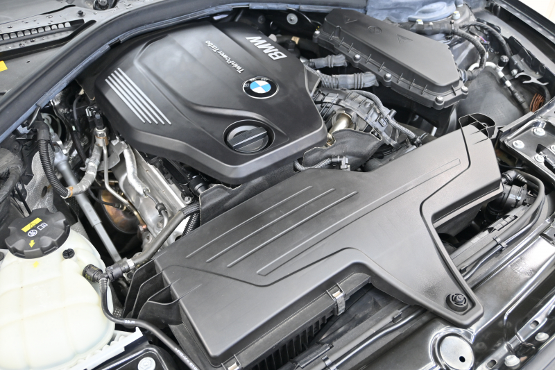 BMW 3シリーズ 320d Mｽﾎﾟｰﾂ　ACC ﾄﾞﾗｲﾋﾞﾝｸﾞｱｼｽﾄ LCW ｽﾎﾟｰﾂｼｰﾄ iDriveHDDﾅﾋﾞ BTｵｰﾃﾞｨｵ&TEL Bｶﾒﾗ Mｴｱﾛ&18ｲﾝﾁAW LEDﾗｲﾄ　2年保証付