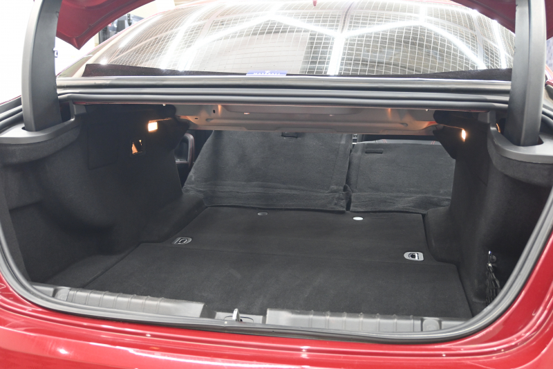 マセラティ ギブリ S ﾄﾞﾗｲﾊﾞｰｱｼｽﾀﾝｽPKG　ACC BSM 黒革 8.4ｲﾝﾁMTC+ TV CarPlay 360ｶﾒﾗ ｳﾗｰﾉ20ｲﾝﾁAW ﾊﾟﾄﾞﾙｼﾌﾄ ｵｰﾄﾄﾗﾝｸ　2年保証付