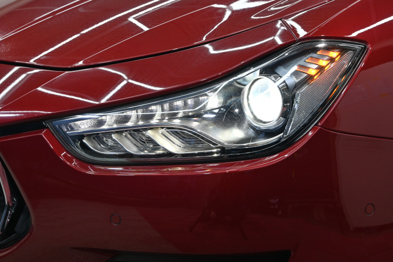 マセラティ ギブリ S ﾄﾞﾗｲﾊﾞｰｱｼｽﾀﾝｽPKG　ACC BSM 黒革 8.4ｲﾝﾁMTC+ TV CarPlay 360ｶﾒﾗ ｳﾗｰﾉ20ｲﾝﾁAW ﾊﾟﾄﾞﾙｼﾌﾄ ｵｰﾄﾄﾗﾝｸ　2年保証付