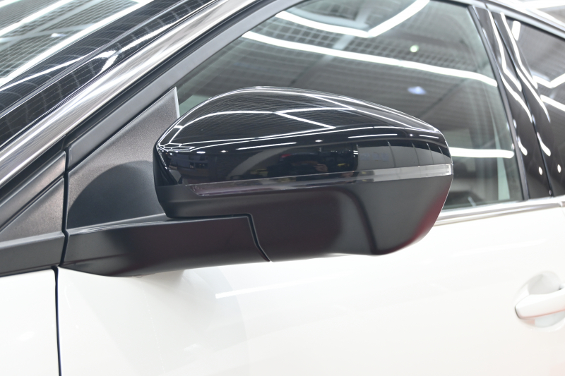 プジョー 3008 GT HYBRID 4　1ｵｰﾅｰ 後期ﾓﾃﾞﾙ ACC LKA ﾊｰﾌ革 ﾊﾟﾉﾗﾏR 純正ﾅﾋﾞTV ﾘｱﾓﾆﾀｰ CarPlay ﾊﾟﾉﾗﾏﾋﾞｭｰｶﾒﾗ 前後ｺｰﾅｰｾﾝｻｰ 純正18ｲﾝﾁAW LEDﾗｲﾄ　2年保証付