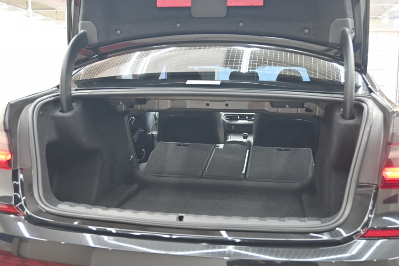 BMW 3シリーズ 320d XDrive MｽﾎﾟｰﾂPKG　ｲﾝﾃﾘS ACC LKA LCA ｽﾃｱﾘﾝｸﾞA ﾊｰﾌ革 純正ﾅﾋﾞ BTｵｰﾃﾞｨｵ&TEL 360ｶﾒﾗ Carplay Mｴｱﾛ&18ｲﾝﾁAW LED 2年保証付