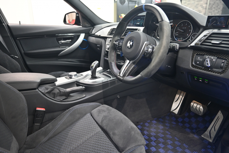 BMW 3シリーズ 320d ﾂｰﾘﾝｸﾞ Mｽﾎﾟｰﾂ　ACC ﾄﾞﾗｲﾋﾞﾝｸﾞｱｼｽﾄ LCW ｽﾎﾟｰﾂｼｰﾄ iDriveHDDﾅﾋﾞ BTｵｰﾃﾞｨｵ&TEL Bｶﾒﾗ 3Dﾃﾞｻﾞｲﾝ車高調&19ｲﾝﾁAW 柿本ﾏﾌﾗｰ LEDﾗｲﾄ　2年保証付