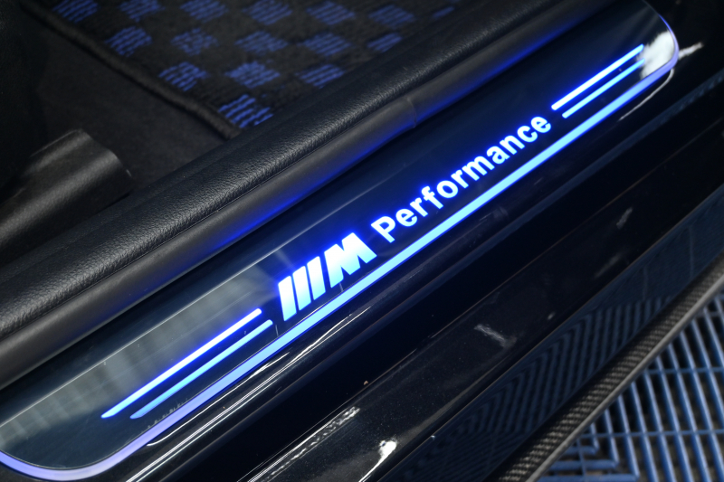 BMW 3シリーズ 320d ﾂｰﾘﾝｸﾞ Mｽﾎﾟｰﾂ　ACC ﾄﾞﾗｲﾋﾞﾝｸﾞｱｼｽﾄ LCW ｽﾎﾟｰﾂｼｰﾄ iDriveHDDﾅﾋﾞ BTｵｰﾃﾞｨｵ&TEL Bｶﾒﾗ 3Dﾃﾞｻﾞｲﾝ車高調&19ｲﾝﾁAW 柿本ﾏﾌﾗｰ LEDﾗｲﾄ　2年保証付